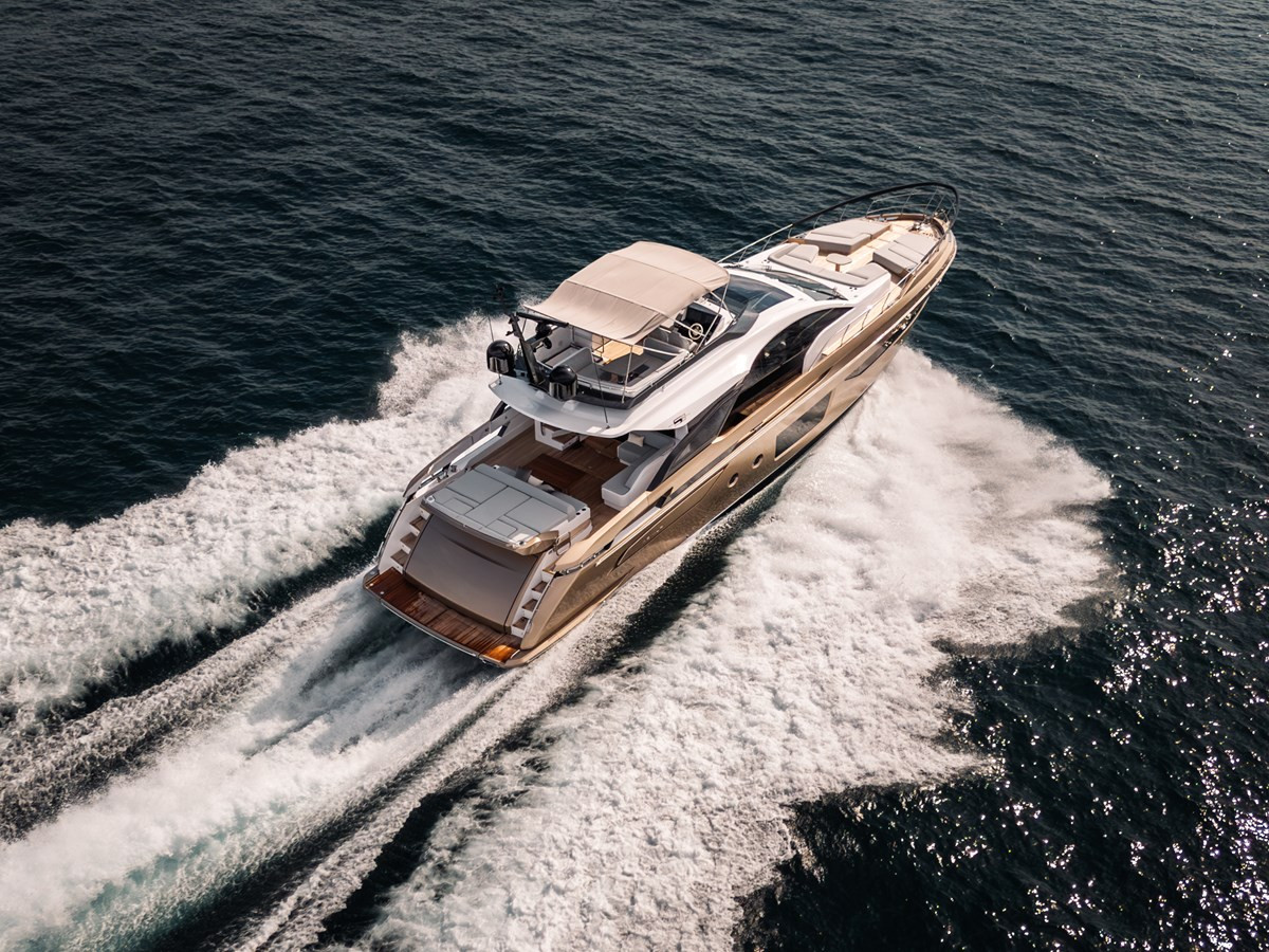 https://arconyachts.ams3.digitaloceanspaces.com/87614/conversions/large_4702890-optimize.jpg