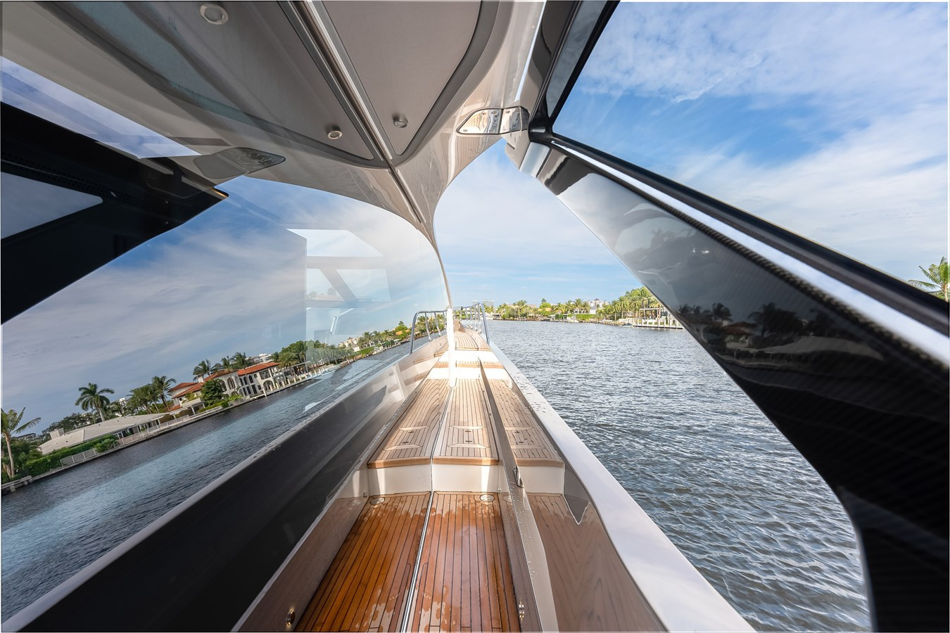 https://arconyachts.ams3.digitaloceanspaces.com/87739/conversions/large_4703072-optimize.jpg