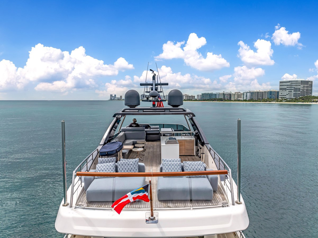 https://arconyachts.ams3.digitaloceanspaces.com/87788/conversions/large_4369398-optimize.jpg