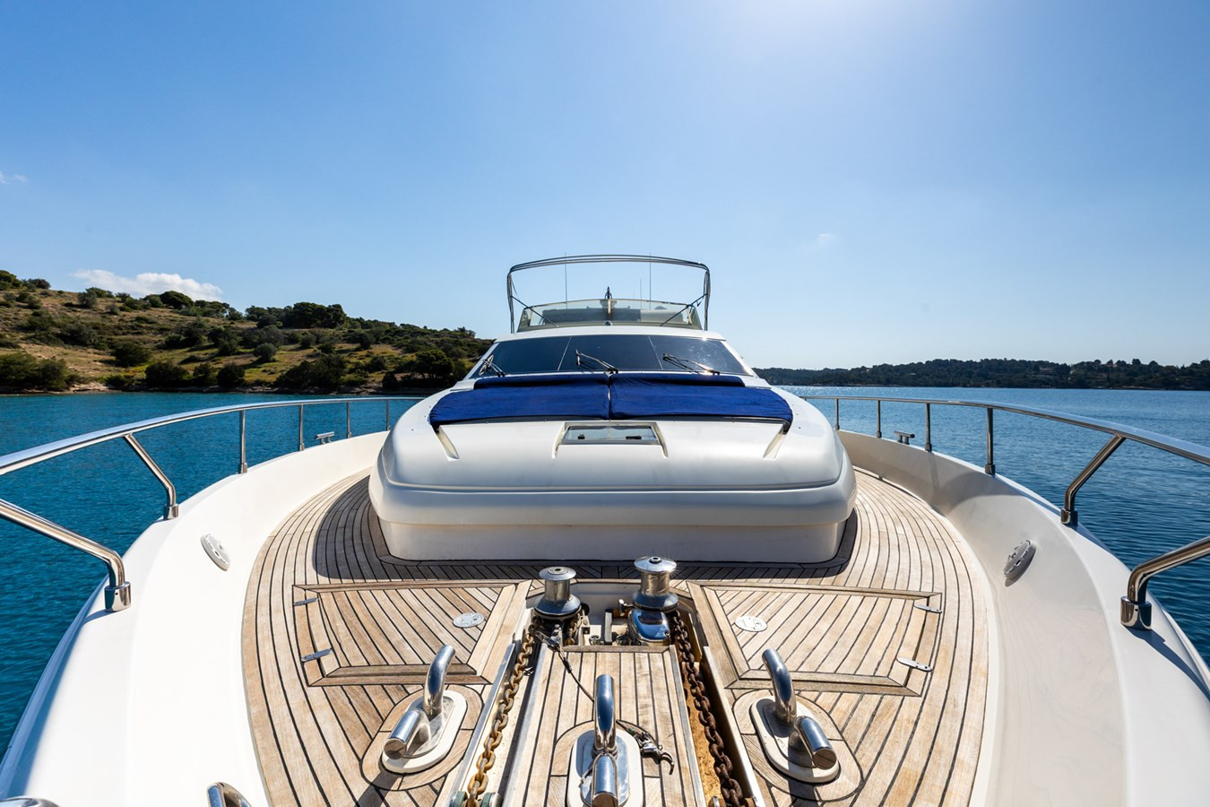 https://arconyachts.ams3.digitaloceanspaces.com/87879/conversions/large_4687159-optimize.jpg