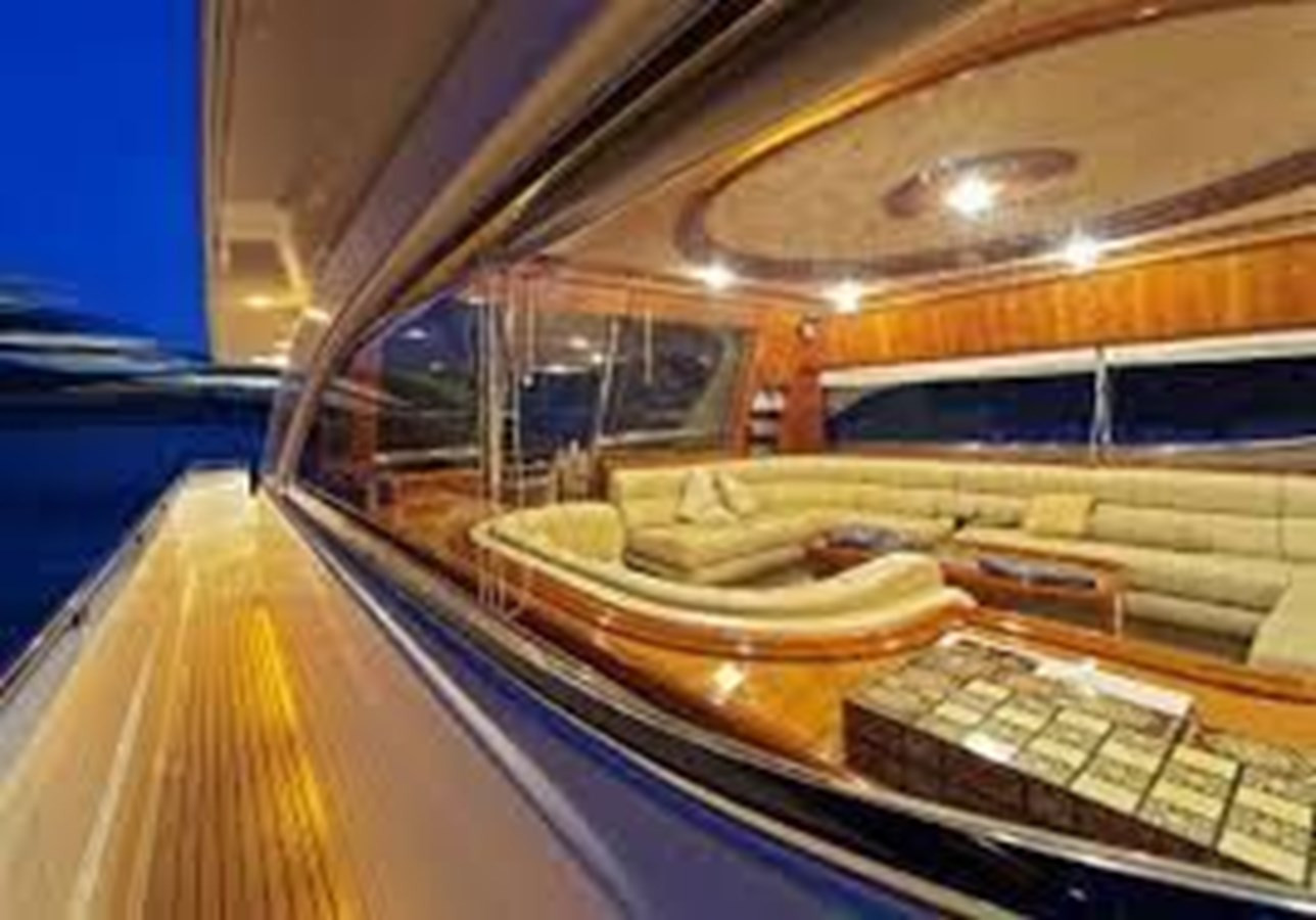 https://arconyachts.ams3.digitaloceanspaces.com/87988/conversions/large_3895514-optimize.jpg