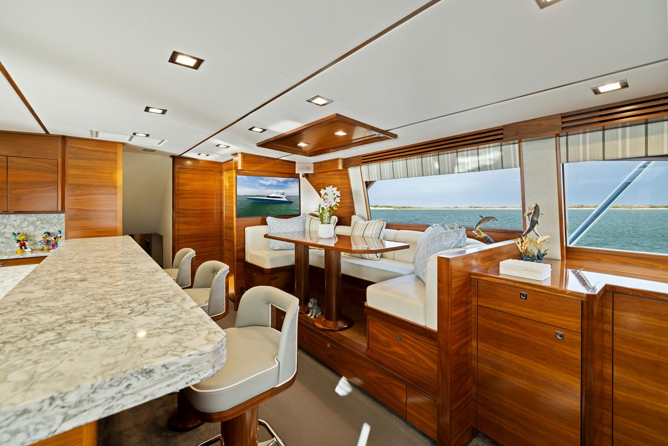 https://arconyachts.ams3.digitaloceanspaces.com/88033/conversions/large_4033777-optimize.jpg
