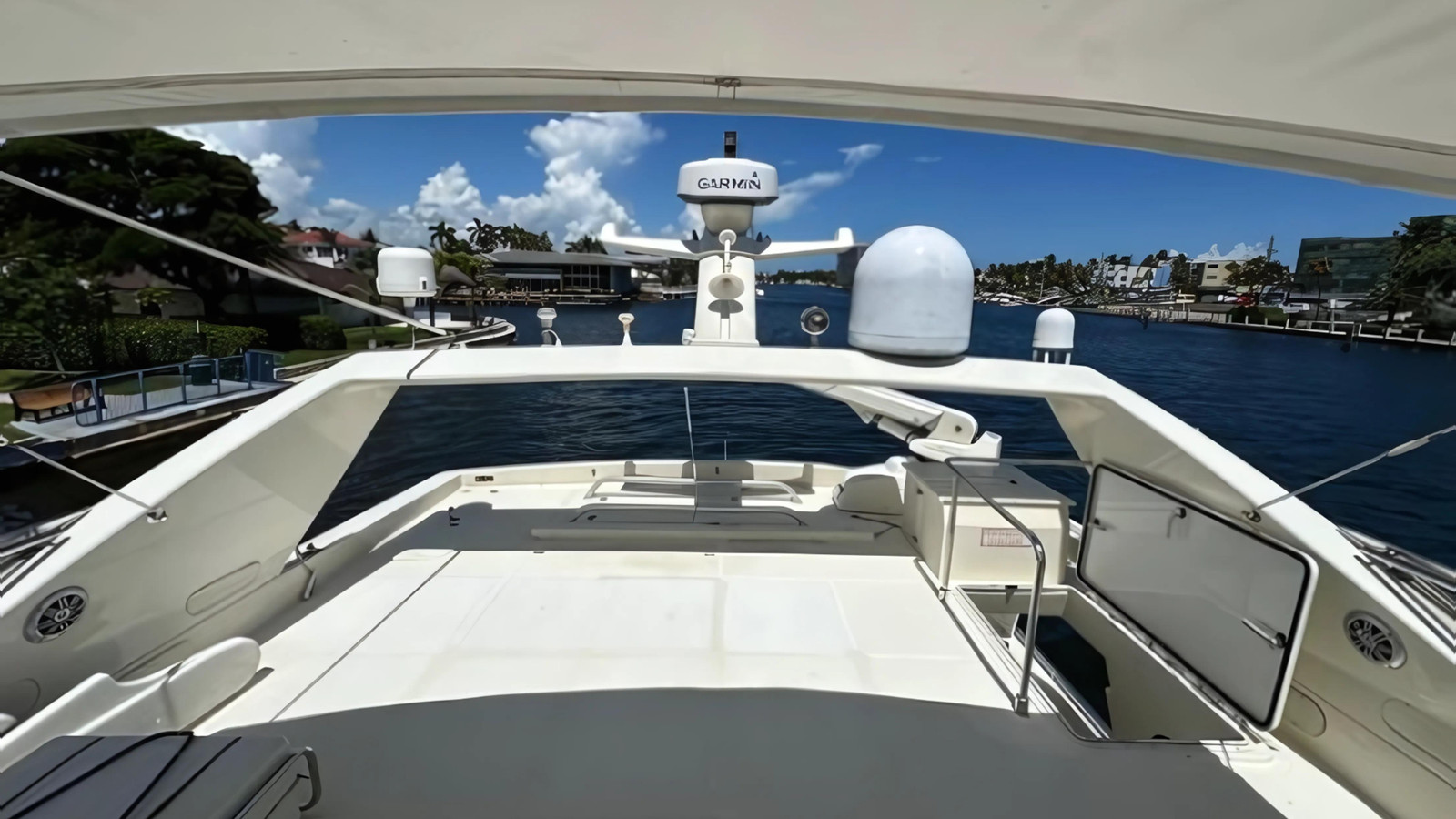 https://arconyachts.ams3.digitaloceanspaces.com/88050/conversions/large_4346849-optimize.jpg