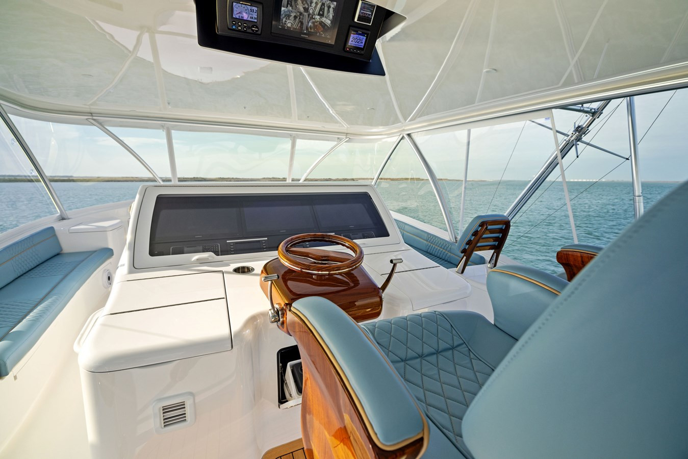 https://arconyachts.ams3.digitaloceanspaces.com/88135/conversions/large_4033825-optimize.jpg