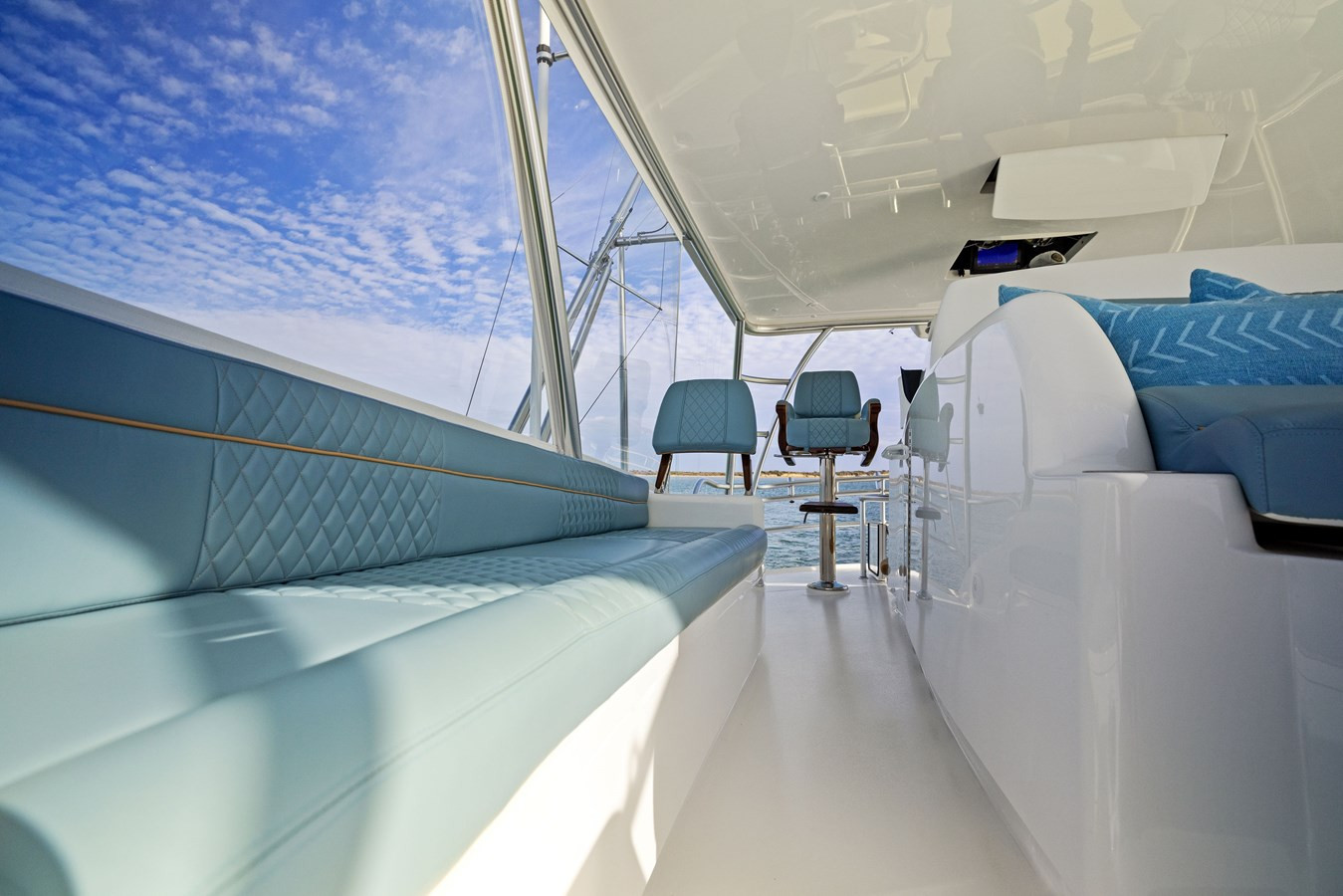 https://arconyachts.ams3.digitaloceanspaces.com/88147/conversions/large_4033830-optimize.jpg