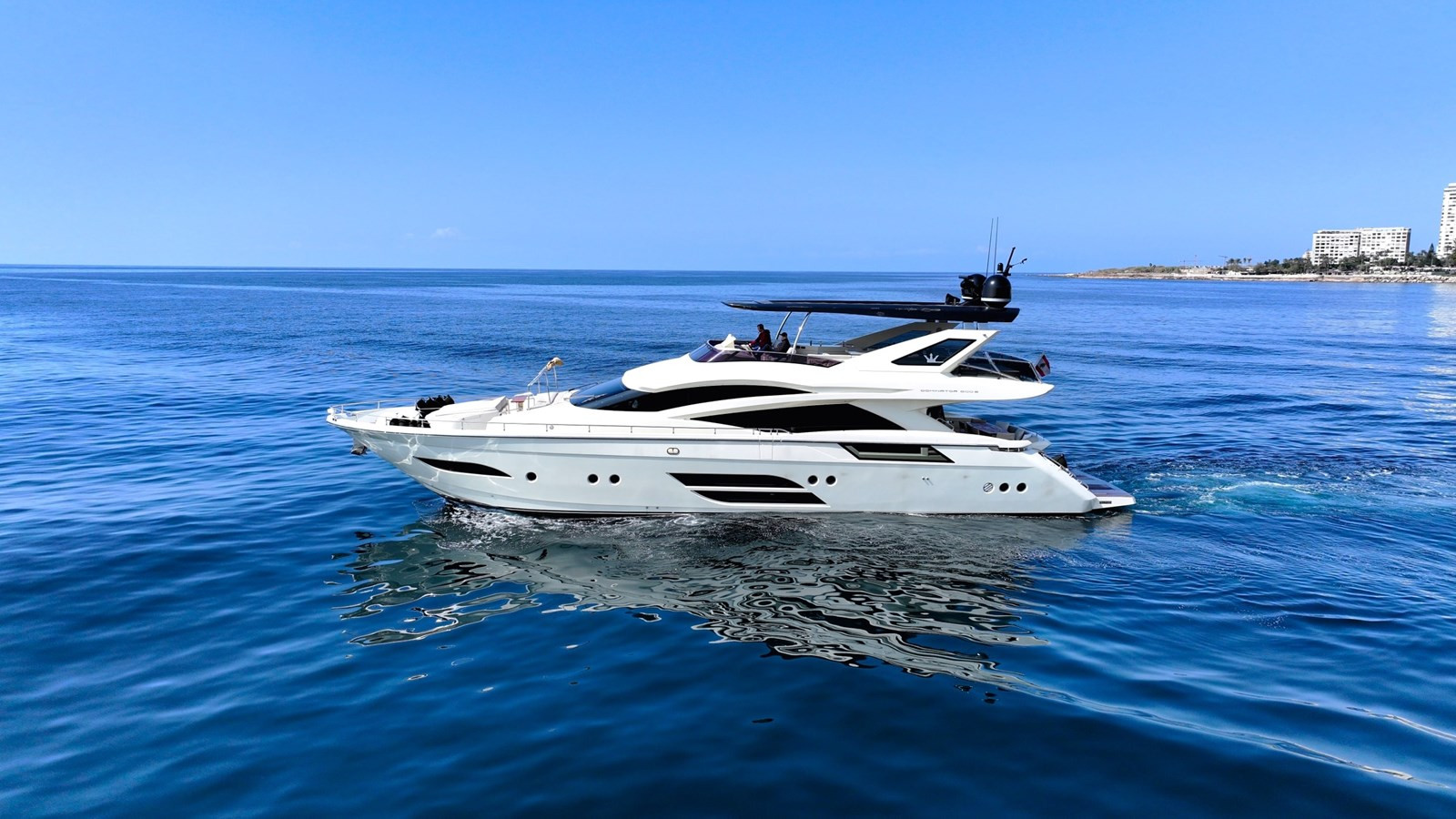 https://arconyachts.ams3.digitaloceanspaces.com/88248/conversions/large_4605312-optimize.jpg