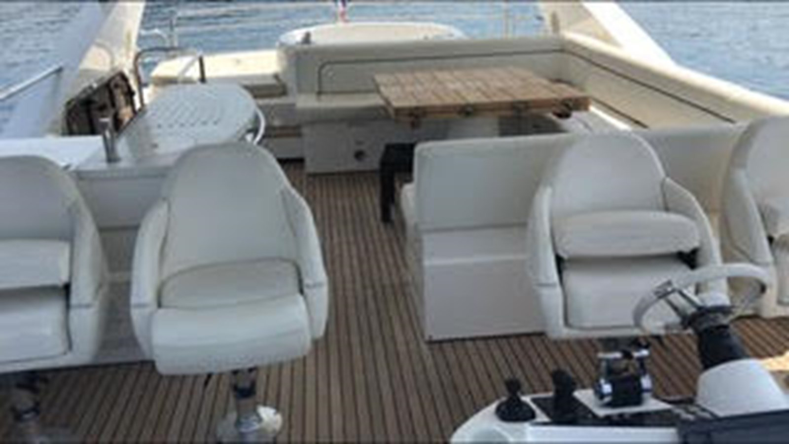 https://arconyachts.ams3.digitaloceanspaces.com/88293/conversions/large_2779901-optimize.jpg