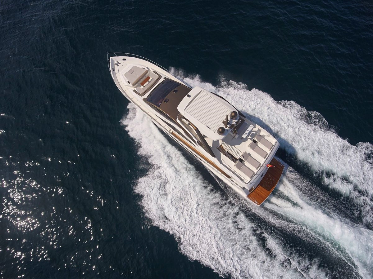 https://arconyachts.ams3.digitaloceanspaces.com/88324/conversions/large_3034268-optimize.jpg