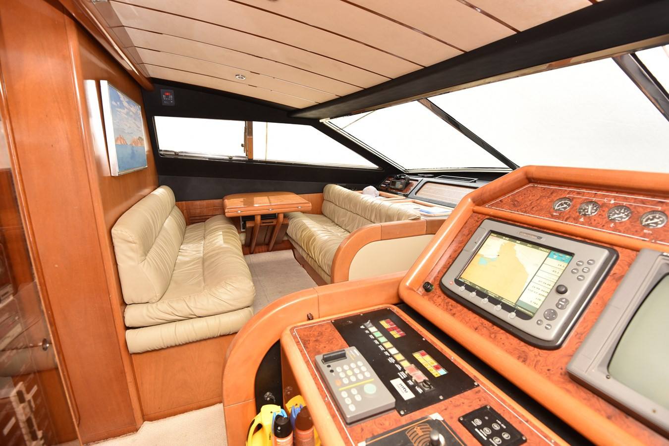 https://arconyachts.ams3.digitaloceanspaces.com/88368/conversions/large_3108303-optimize.jpg