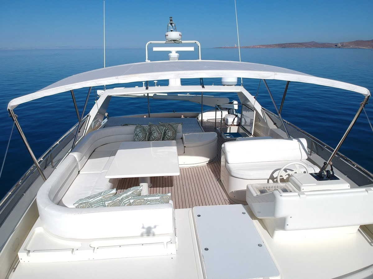 https://arconyachts.ams3.digitaloceanspaces.com/88407/conversions/large_3108318-optimize.jpg