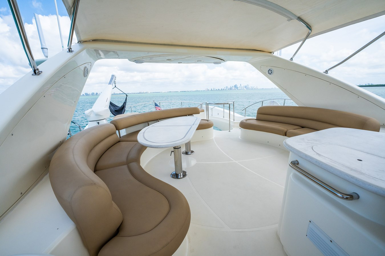 https://arconyachts.ams3.digitaloceanspaces.com/88522/conversions/large_3803342-optimize.jpg