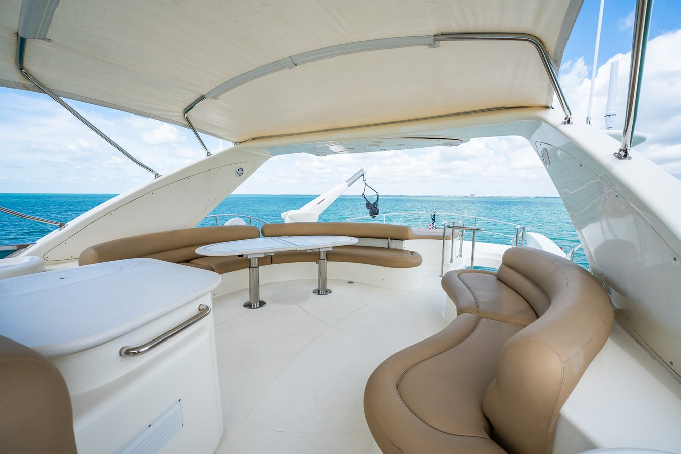 https://arconyachts.ams3.digitaloceanspaces.com/88525/conversions/large_3803334-optimize.jpg