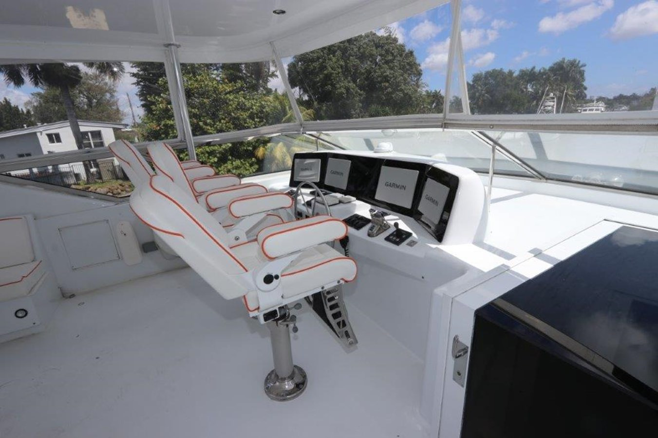 https://arconyachts.ams3.digitaloceanspaces.com/88537/conversions/large_3547415-optimize.jpg