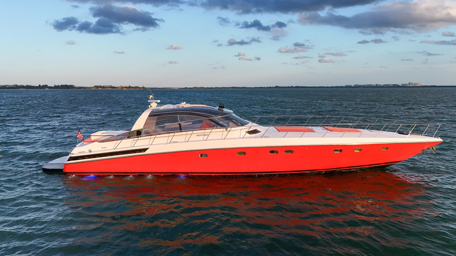 https://arconyachts.ams3.digitaloceanspaces.com/88557/conversions/large_4174370-optimize.jpg