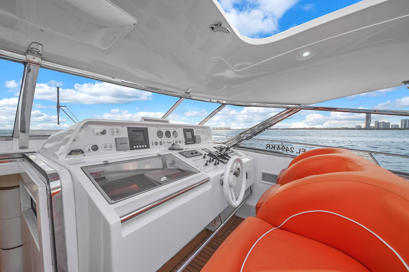 https://arconyachts.ams3.digitaloceanspaces.com/88619/conversions/large_4174391-optimize.jpg