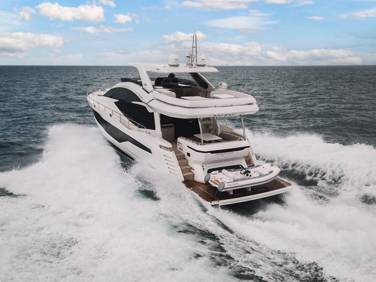 https://arconyachts.ams3.digitaloceanspaces.com/88638/conversions/large_4253469-optimize.jpg