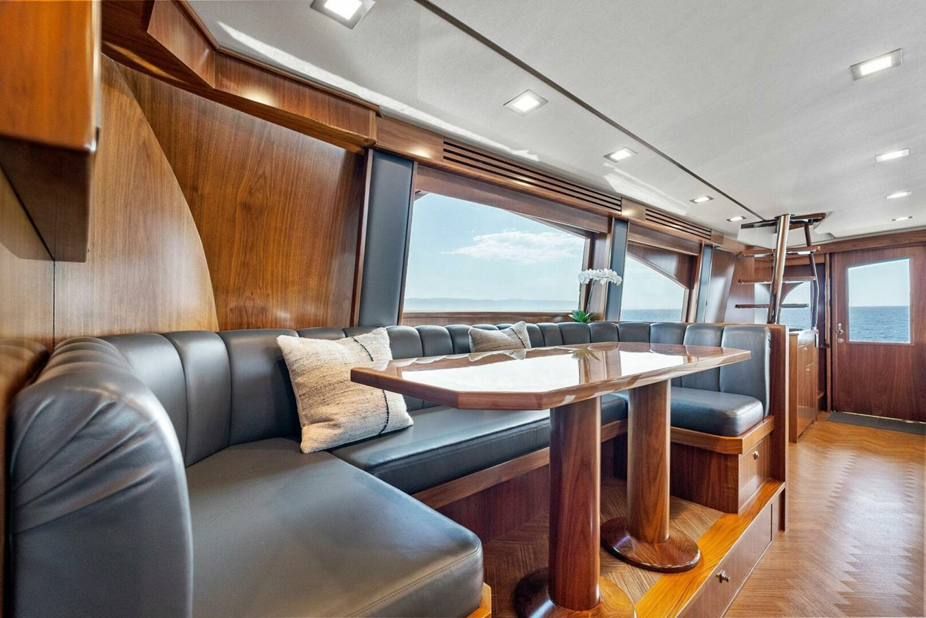 https://arconyachts.ams3.digitaloceanspaces.com/88731/conversions/large_4330224-optimize.jpg