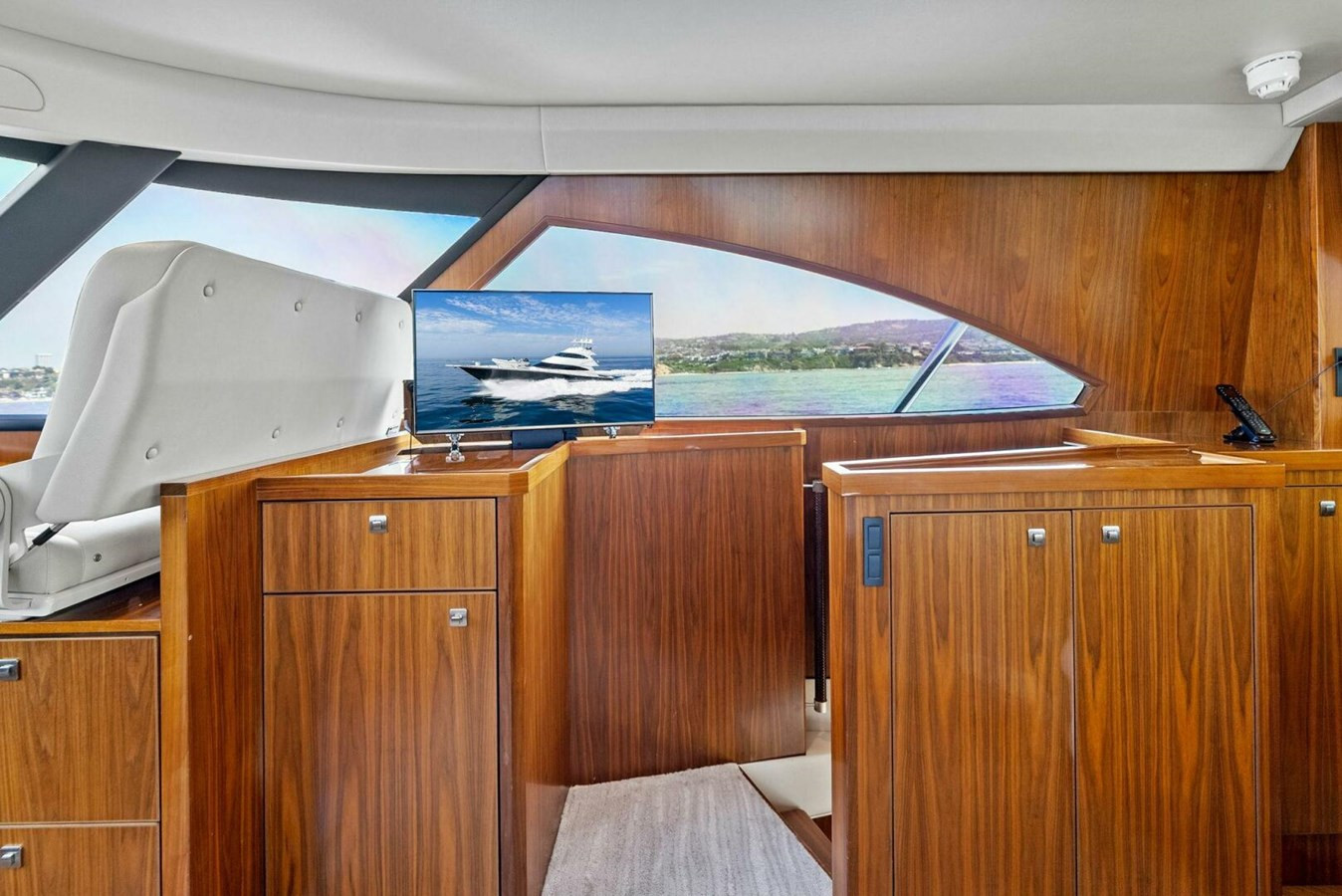 https://arconyachts.ams3.digitaloceanspaces.com/88838/conversions/large_4330262-optimize.jpg
