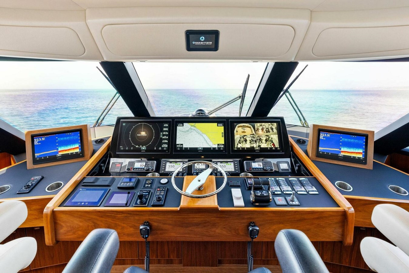 https://arconyachts.ams3.digitaloceanspaces.com/88850/conversions/large_4330266-optimize.jpg