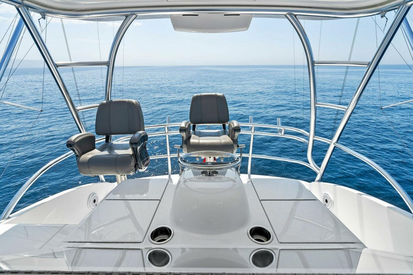 https://arconyachts.ams3.digitaloceanspaces.com/88868/conversions/large_4330272-optimize.jpg