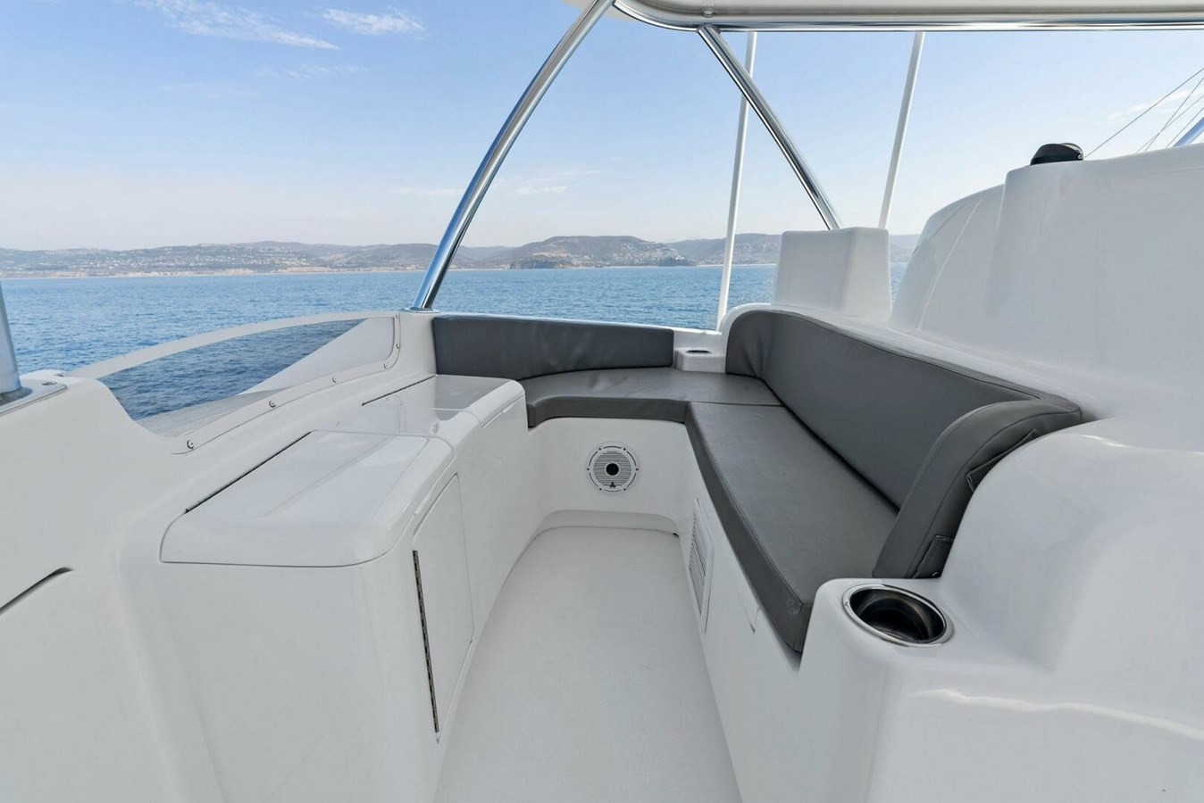 https://arconyachts.ams3.digitaloceanspaces.com/88880/conversions/large_4330276-optimize.jpg