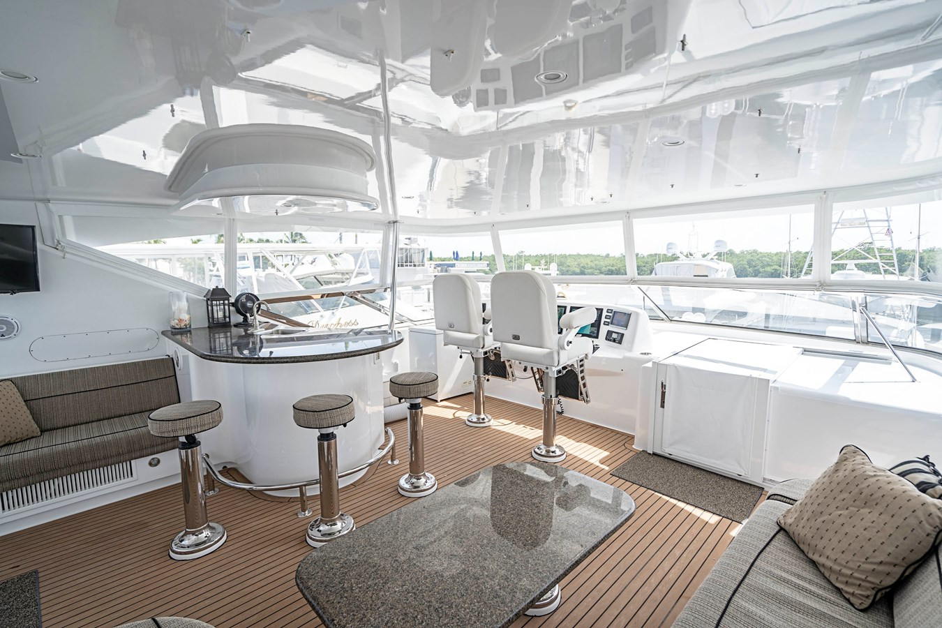 https://arconyachts.ams3.digitaloceanspaces.com/88888/conversions/large_4396986-optimize.jpg