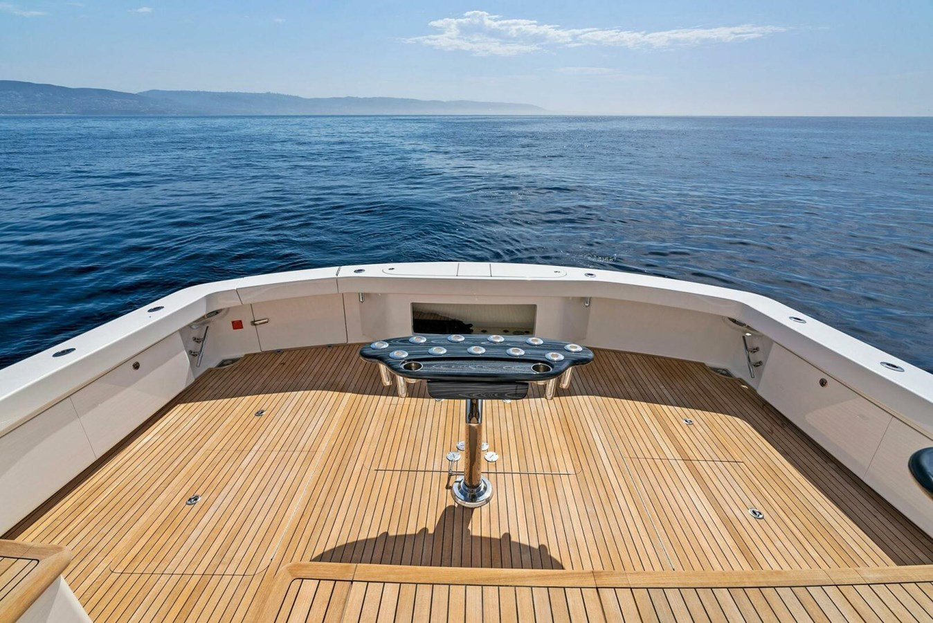 https://arconyachts.ams3.digitaloceanspaces.com/88891/conversions/large_4330280-optimize.jpg