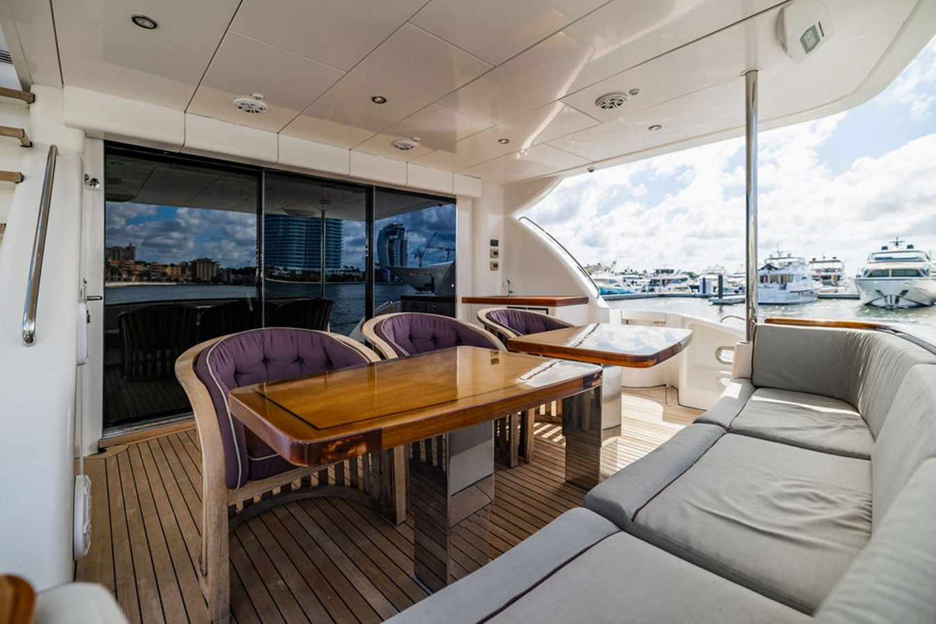 https://arconyachts.ams3.digitaloceanspaces.com/88893/conversions/large_4549857-optimize.jpg