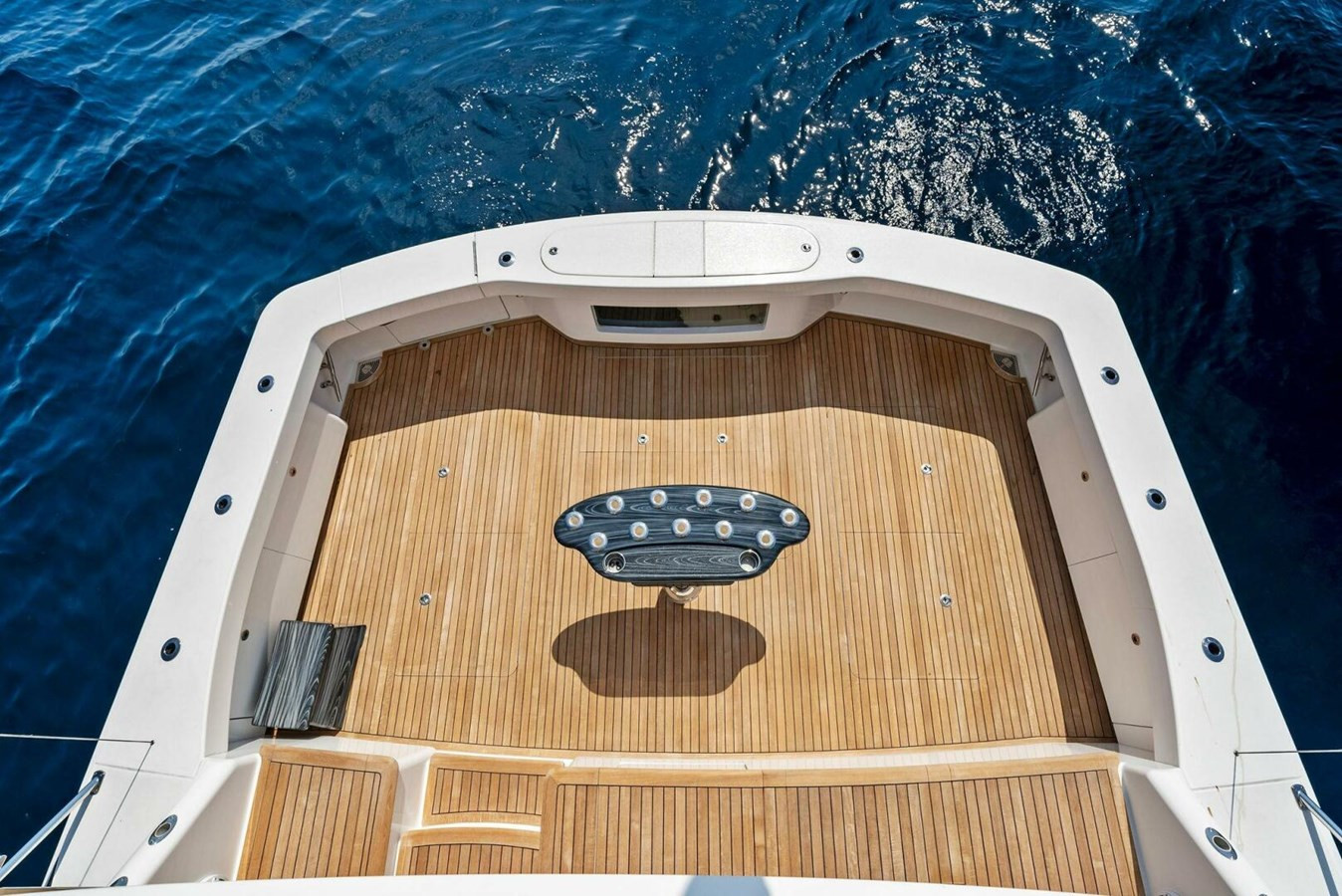 https://arconyachts.ams3.digitaloceanspaces.com/88894/conversions/large_4330281-optimize.jpg