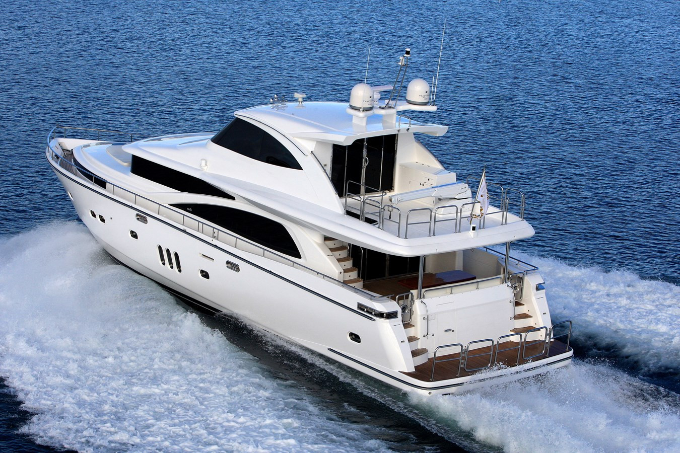 https://arconyachts.ams3.digitaloceanspaces.com/88930/conversions/large_4559393-optimize.jpg