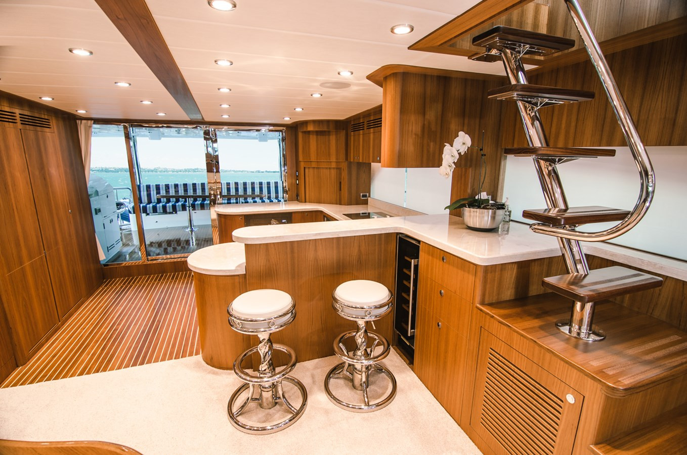 https://arconyachts.ams3.digitaloceanspaces.com/88936/conversions/large_4559395-optimize.jpg