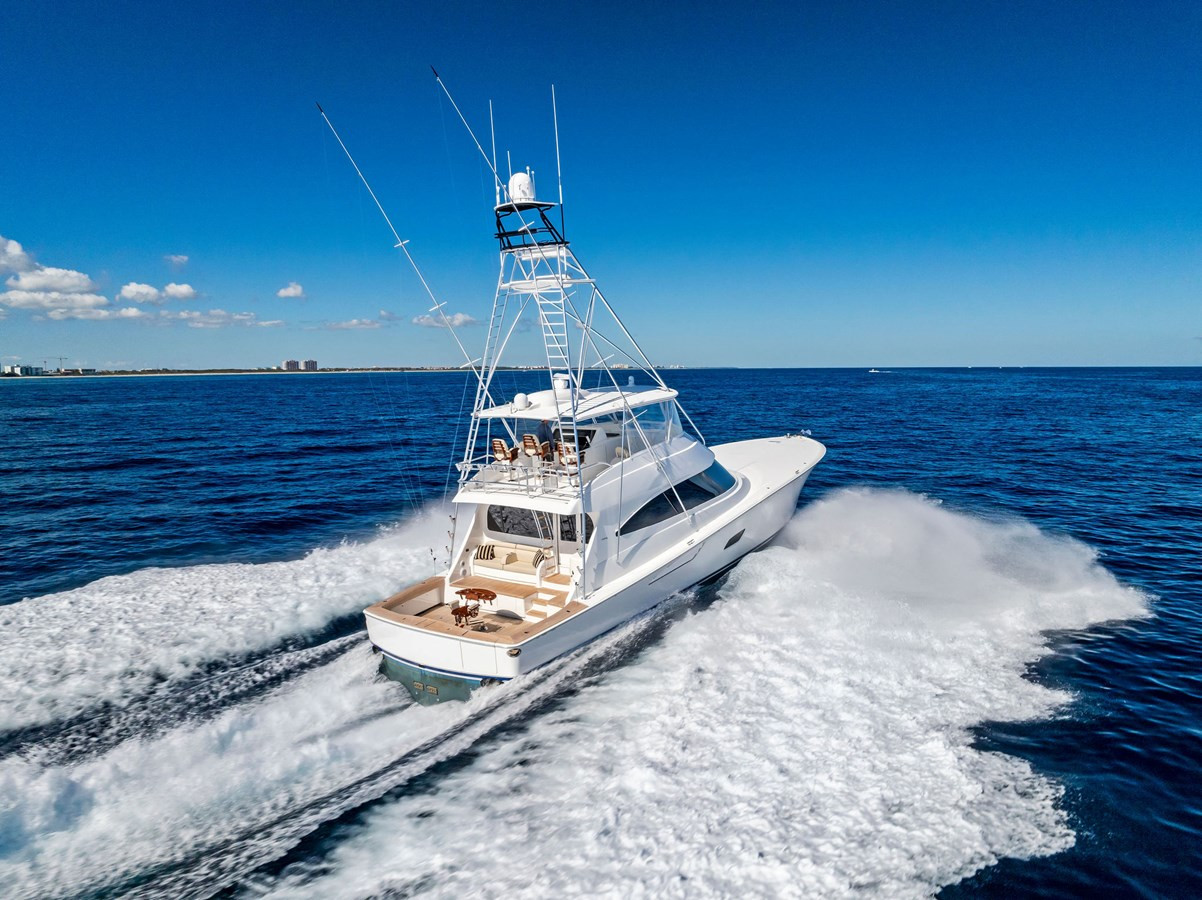 https://arconyachts.ams3.digitaloceanspaces.com/88952/conversions/large_4529353-optimize.jpg