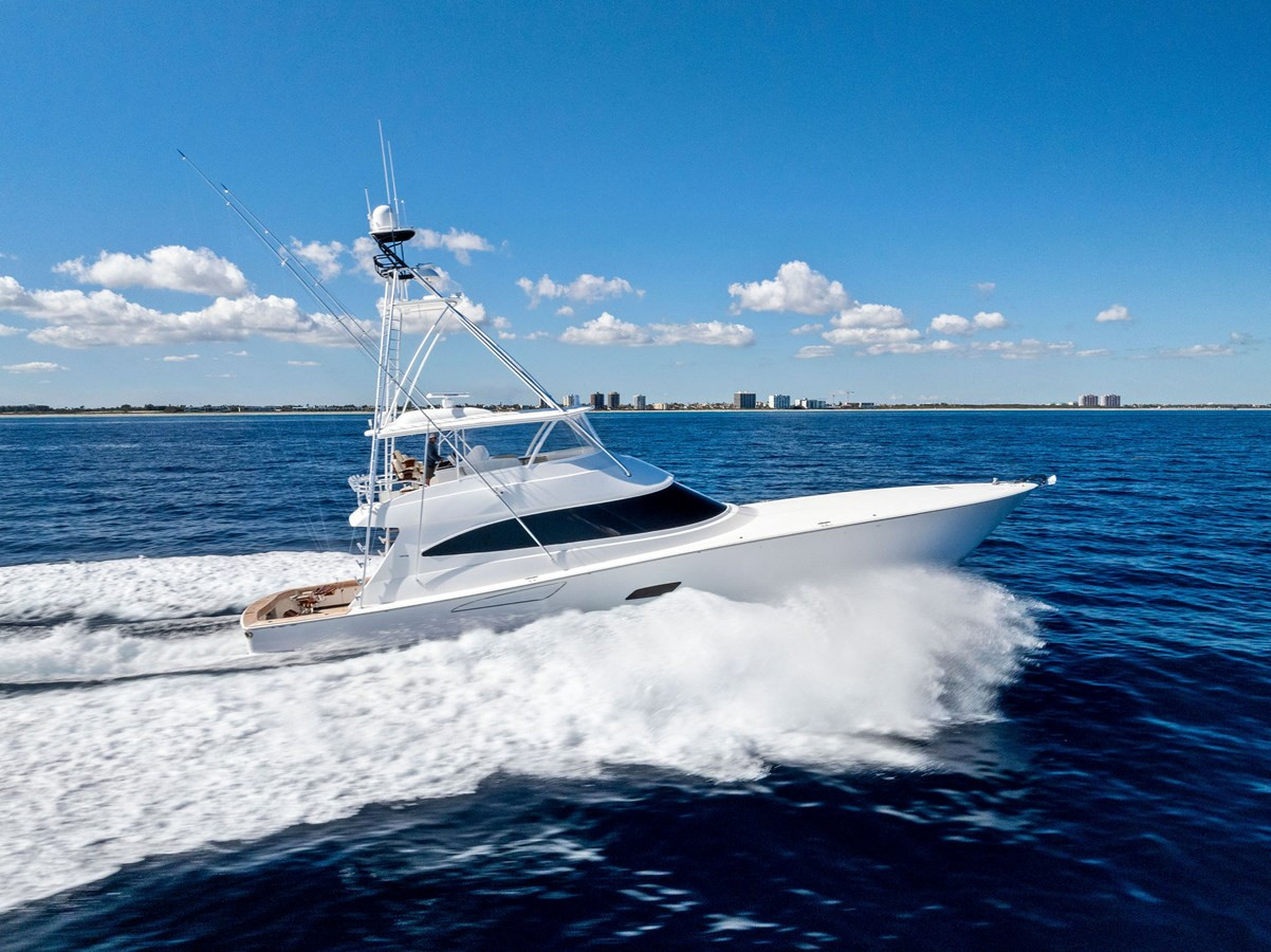 https://arconyachts.ams3.digitaloceanspaces.com/88961/conversions/large_4529356-optimize.jpg