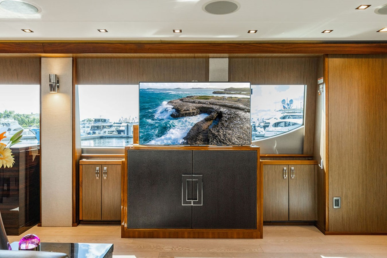 https://arconyachts.ams3.digitaloceanspaces.com/88977/conversions/large_4549886-optimize.jpg
