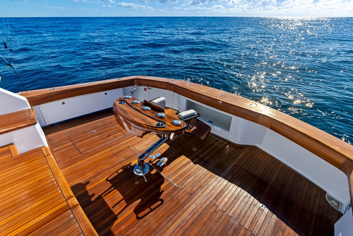https://arconyachts.ams3.digitaloceanspaces.com/89013/conversions/large_4529374-optimize.jpg