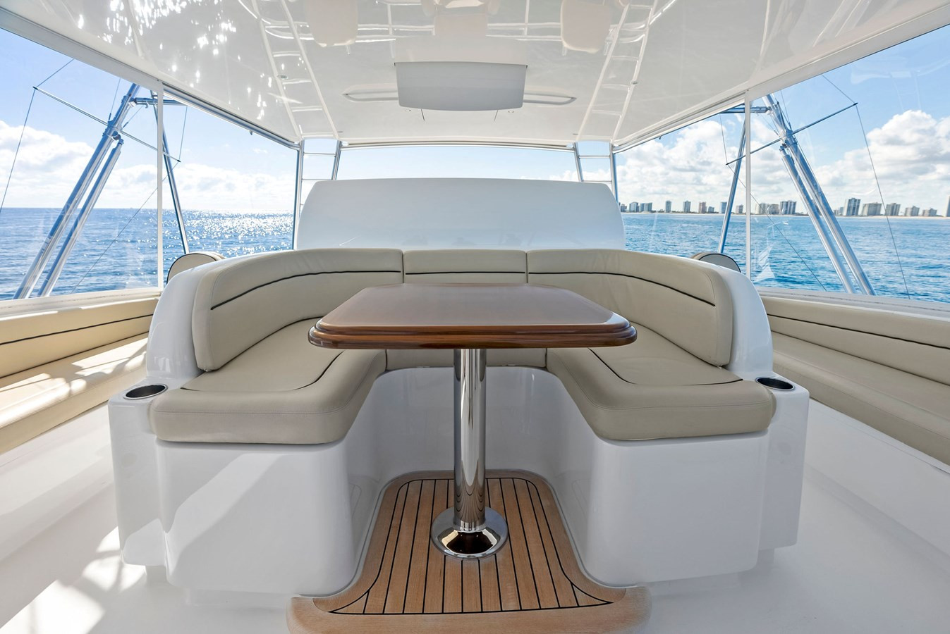 https://arconyachts.ams3.digitaloceanspaces.com/89056/conversions/large_4529390-optimize.jpg
