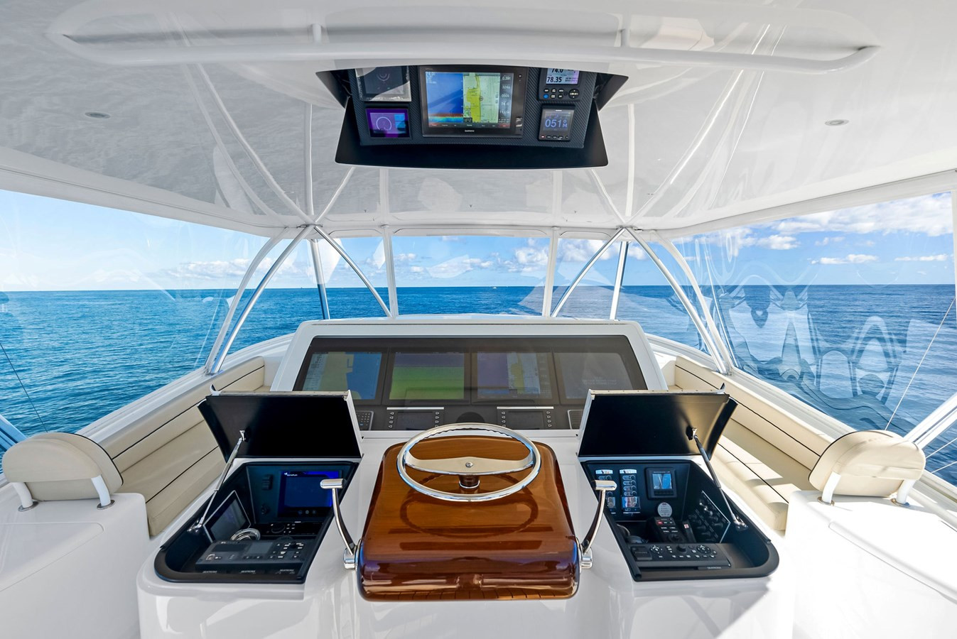 https://arconyachts.ams3.digitaloceanspaces.com/89071/conversions/large_4529396-optimize.jpg
