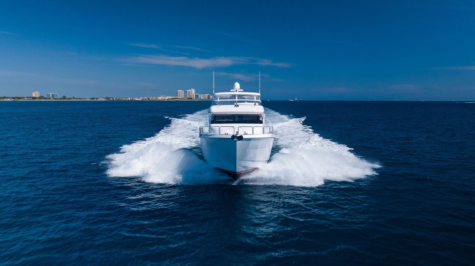 https://arconyachts.ams3.digitaloceanspaces.com/89121/conversions/large_4607617-optimize.jpg