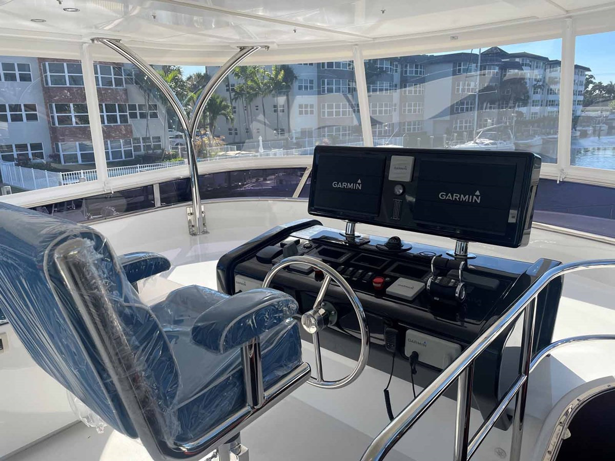 https://arconyachts.ams3.digitaloceanspaces.com/89123/conversions/large_4559499-optimize.jpg