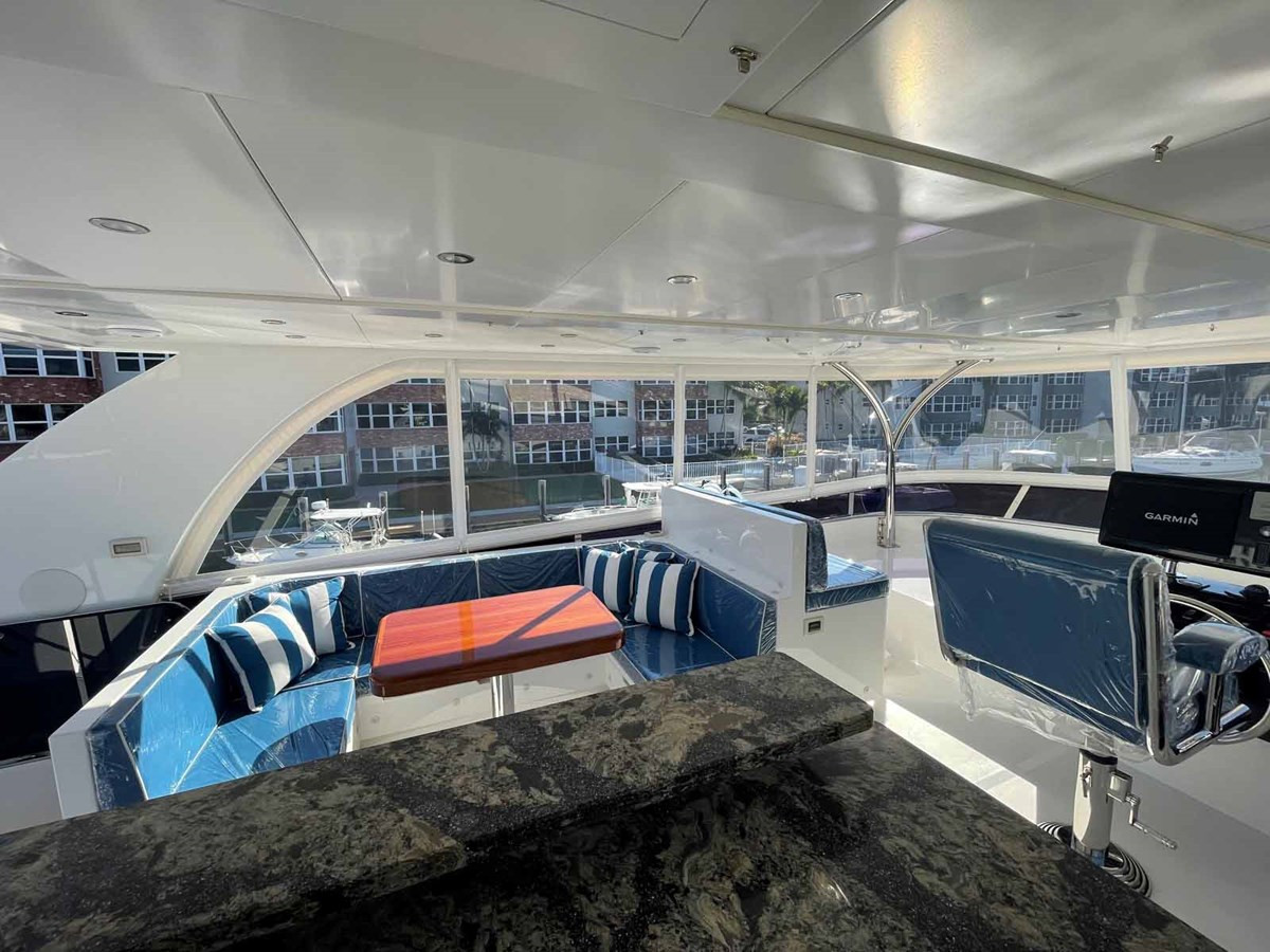 https://arconyachts.ams3.digitaloceanspaces.com/89126/conversions/large_4559500-optimize.jpg
