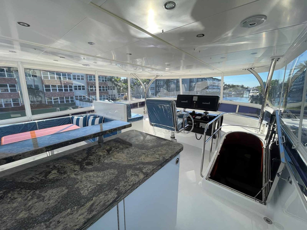 https://arconyachts.ams3.digitaloceanspaces.com/89135/conversions/large_4559503-optimize.jpg