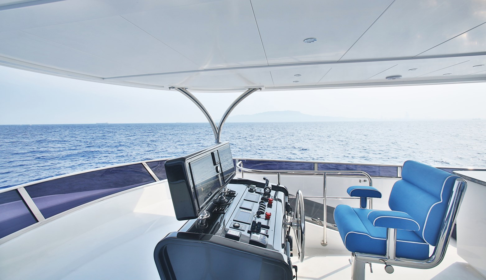 https://arconyachts.ams3.digitaloceanspaces.com/89146/conversions/large_4559507-optimize.jpg