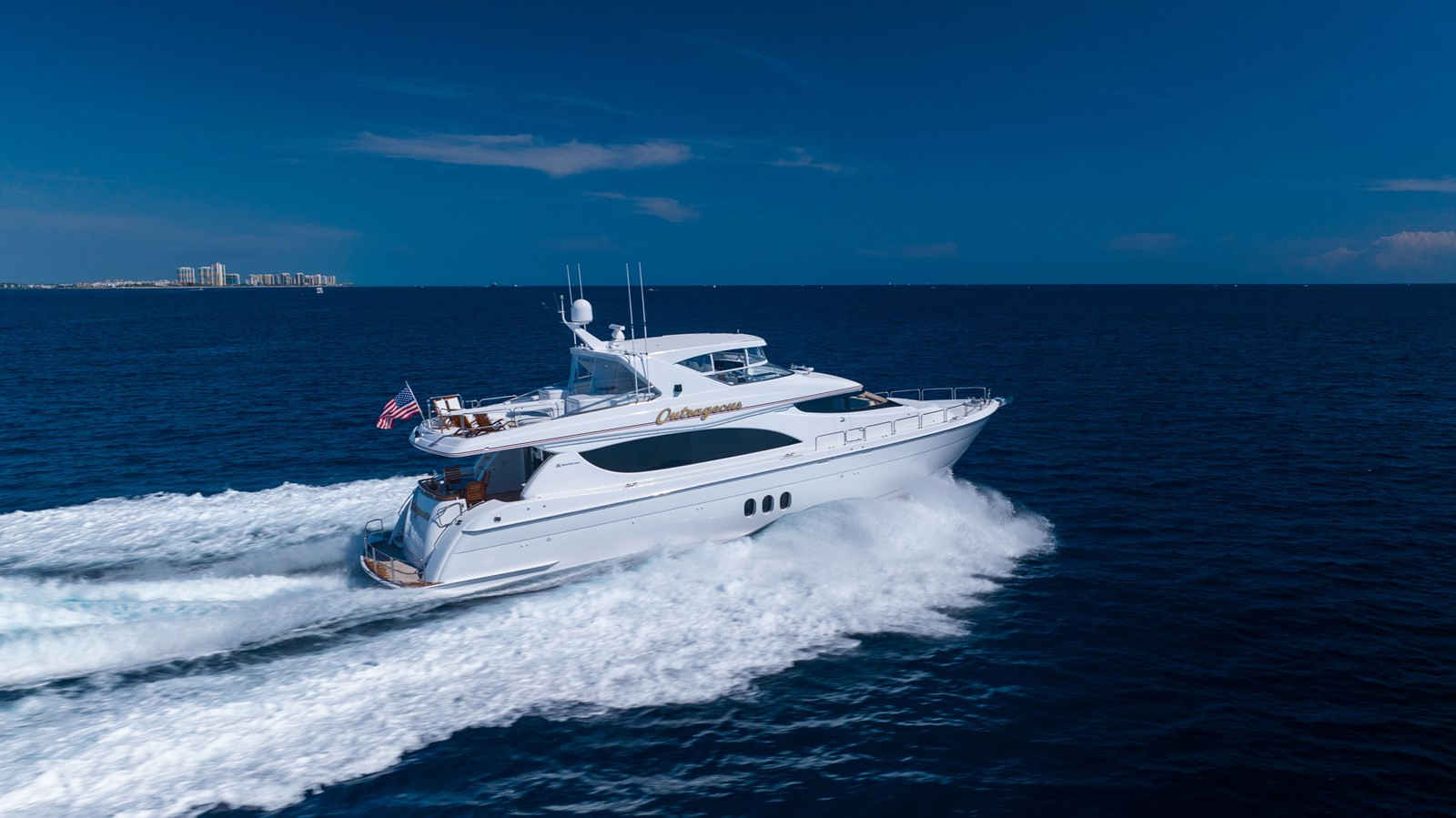 https://arconyachts.ams3.digitaloceanspaces.com/89163/conversions/large_4607631-optimize.jpg
