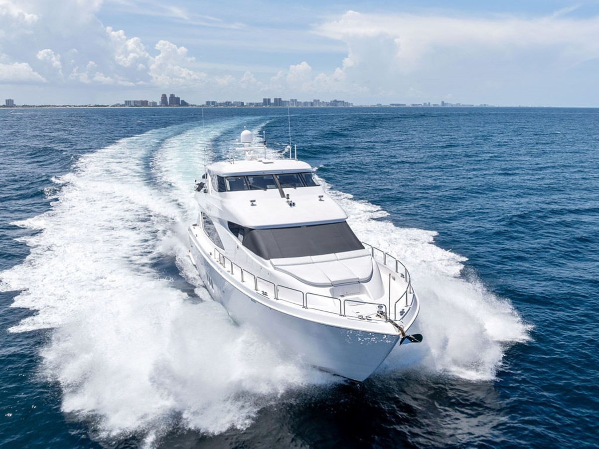 https://arconyachts.ams3.digitaloceanspaces.com/89278/conversions/large_4708875-optimize.jpg