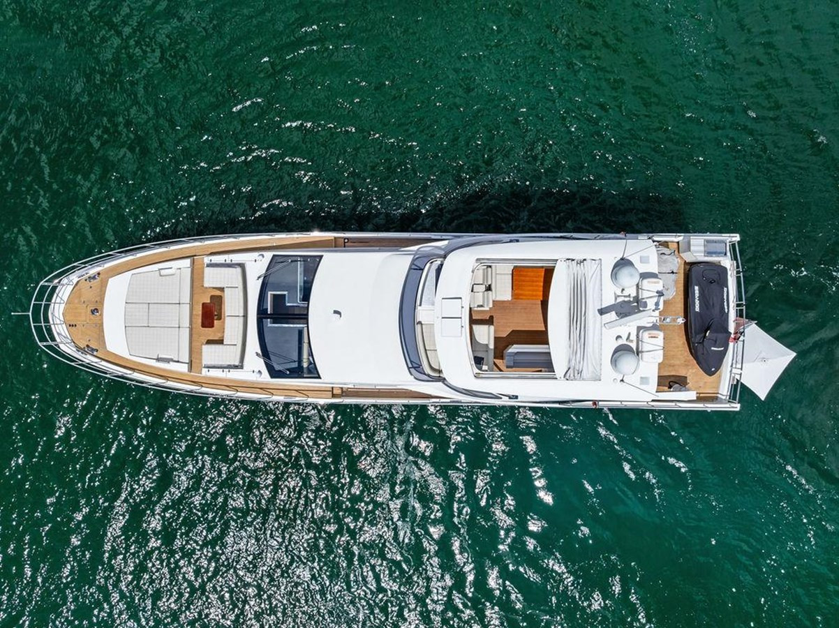 https://arconyachts.ams3.digitaloceanspaces.com/89330/conversions/large_4726726-optimize.jpg