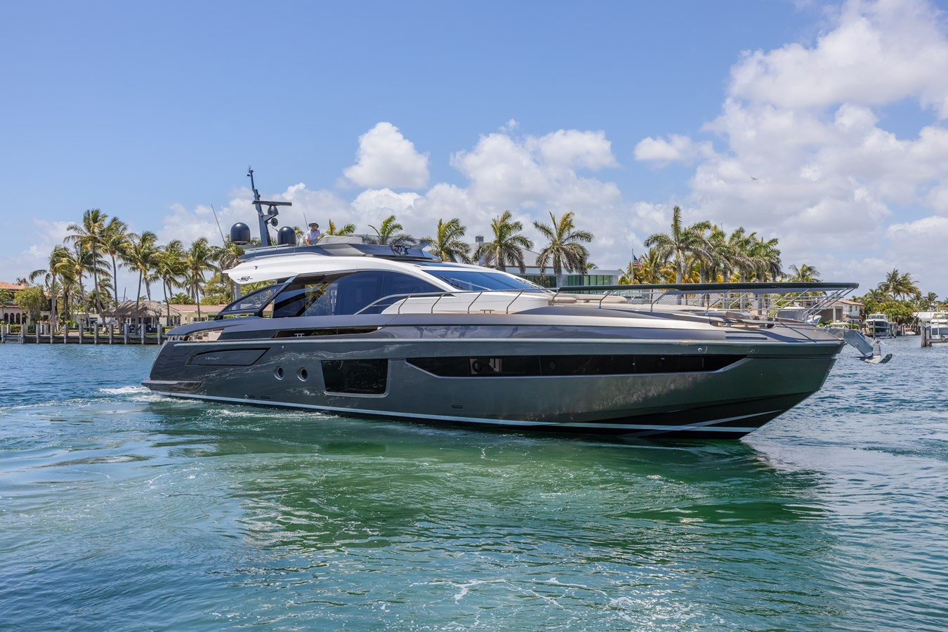 https://arconyachts.ams3.digitaloceanspaces.com/89446/conversions/large_4816430-optimize.jpg