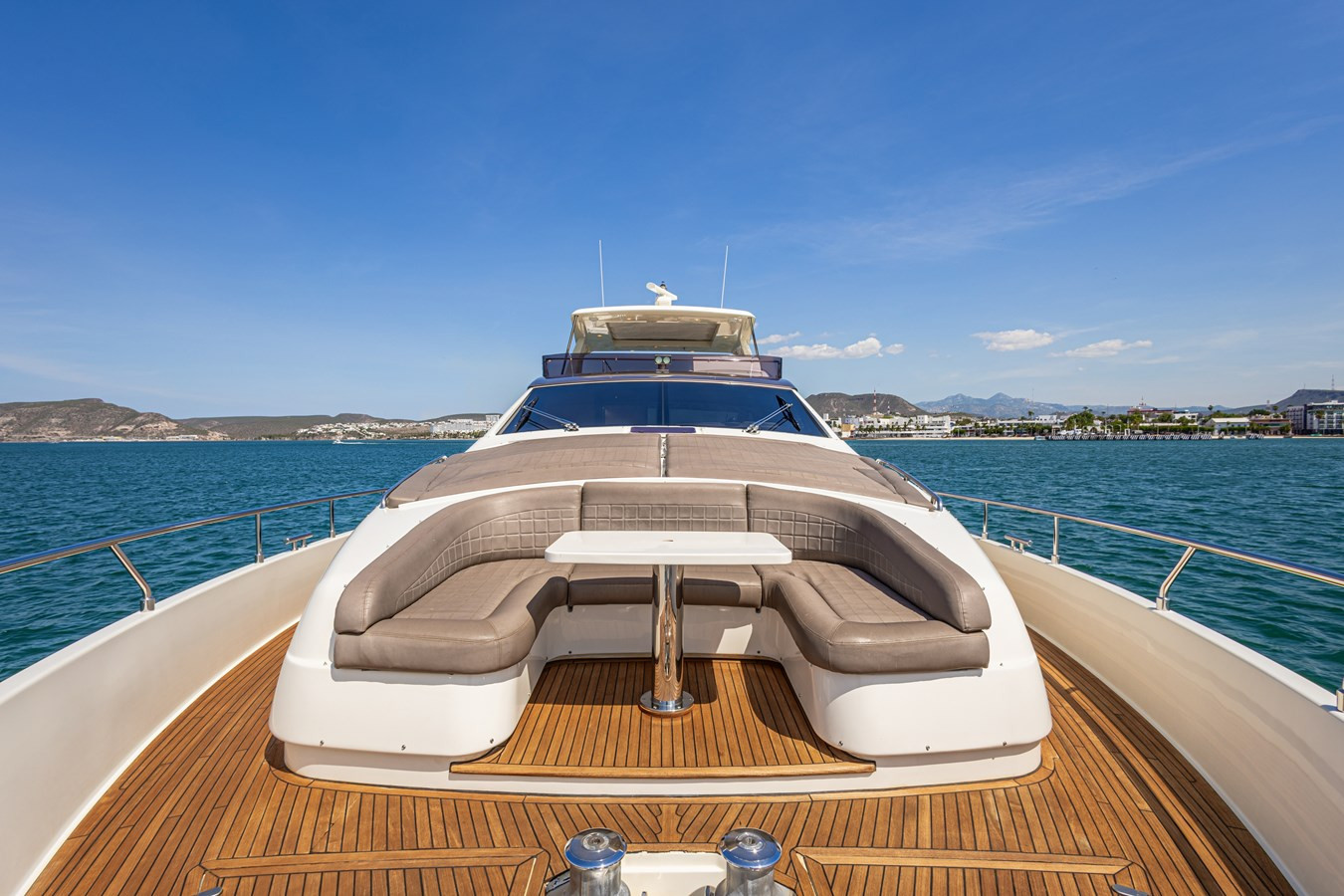 https://arconyachts.ams3.digitaloceanspaces.com/89562/conversions/large_4818936-optimize.jpg