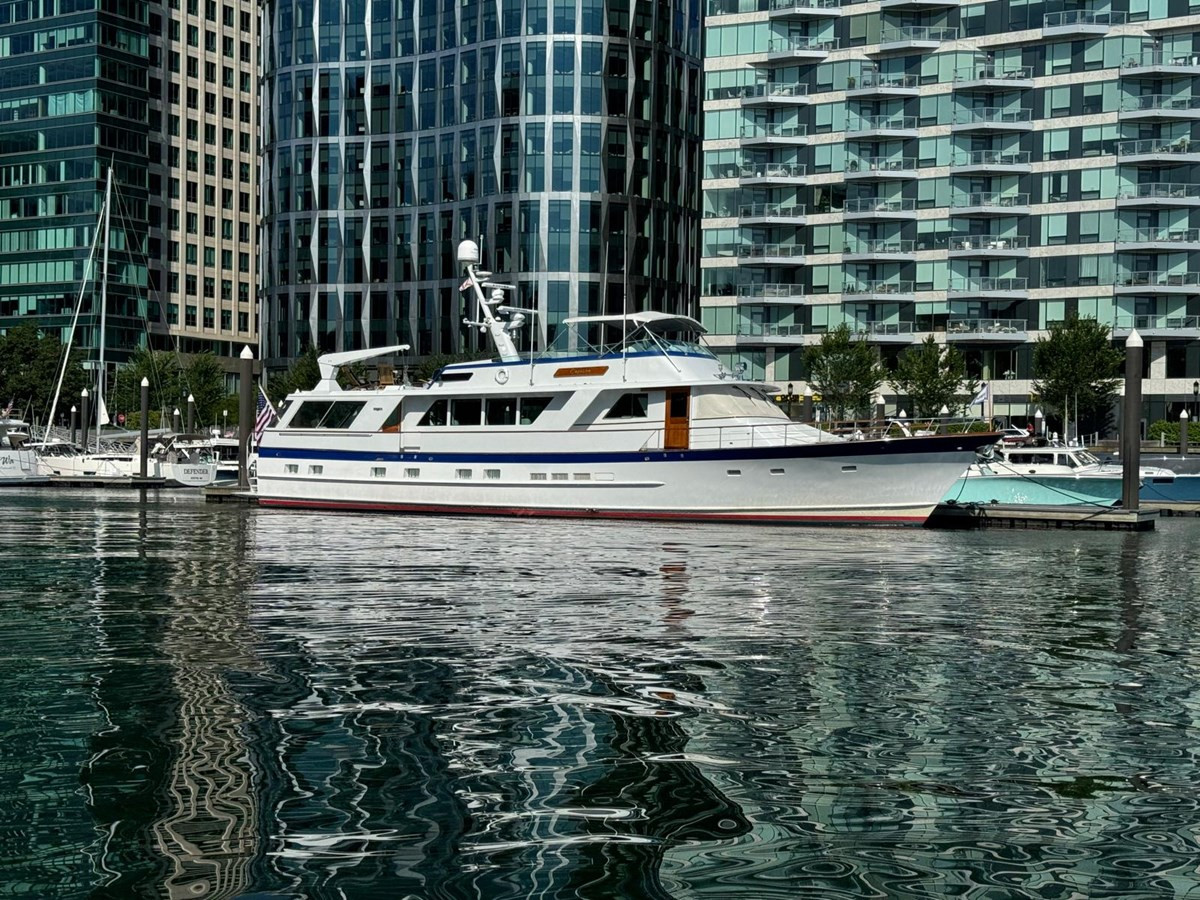 https://arconyachts.ams3.digitaloceanspaces.com/89578/conversions/large_4844129-optimize.jpg