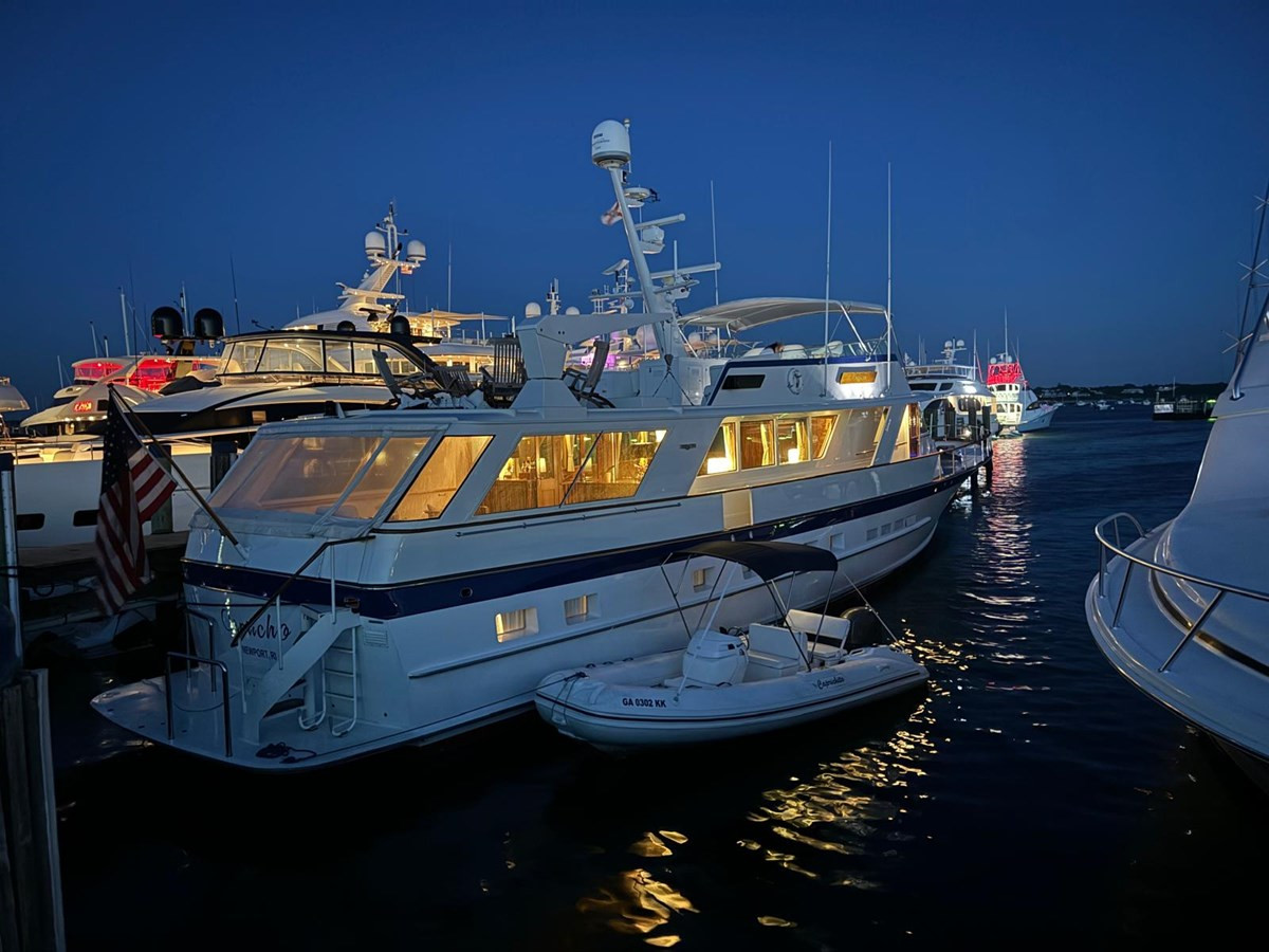 https://arconyachts.ams3.digitaloceanspaces.com/89581/conversions/large_4844131-optimize.jpg