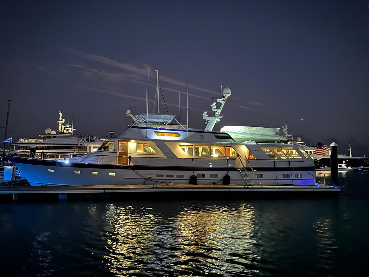 https://arconyachts.ams3.digitaloceanspaces.com/89589/conversions/large_4844138-optimize.jpg